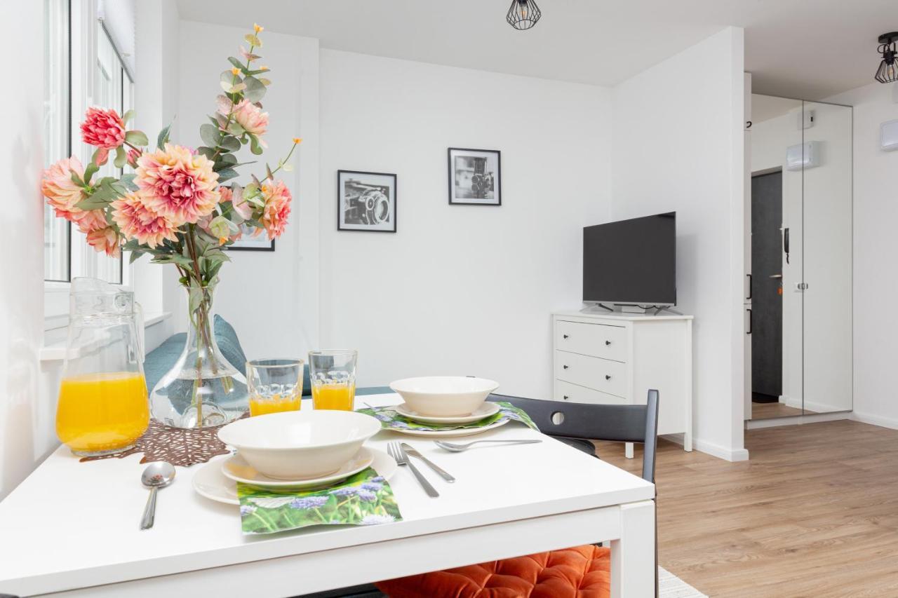 Studio Apartment Ochota Siemienskiego By Noclegi Renters Warschau Exterior foto